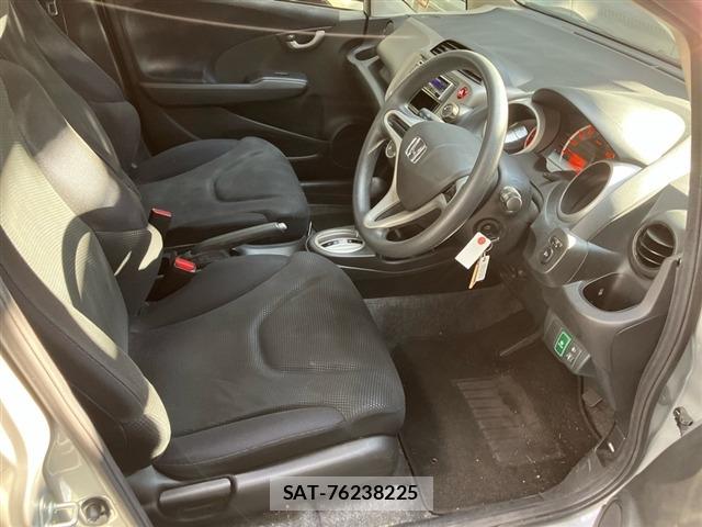 Honda FIT 2013 8919784-5