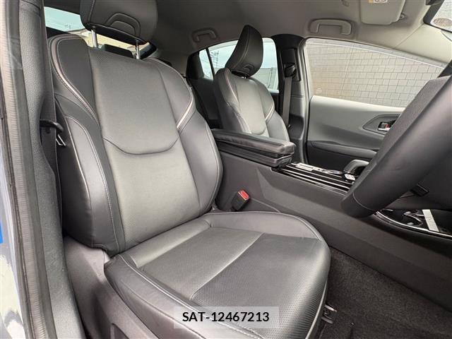 Toyota PRIUS 2023 8735325-16