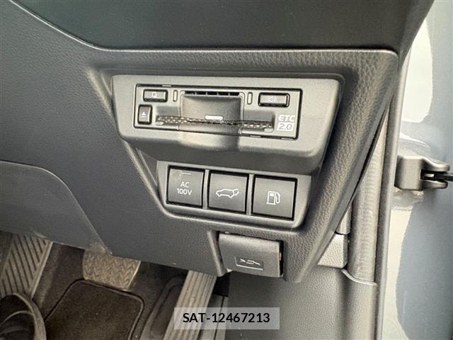 Toyota PRIUS 2023 8735325-22