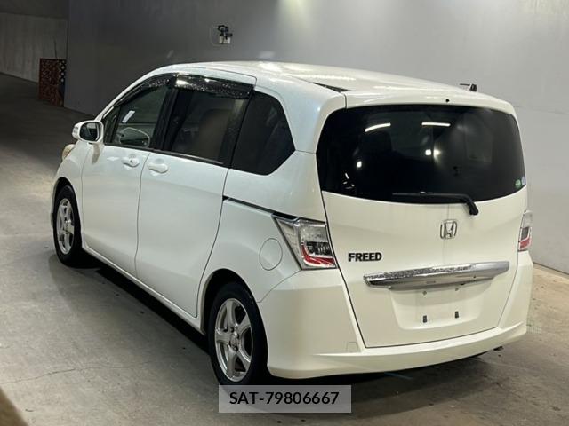 Honda FREED 2012 8821923-1