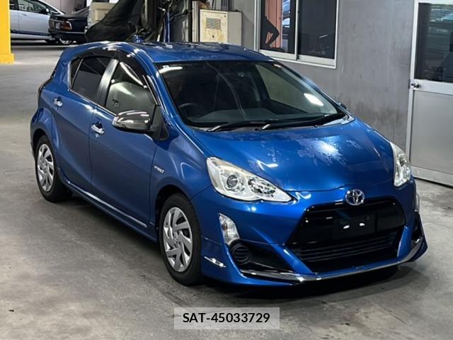 Toyota AQUA 2015 8704792-4