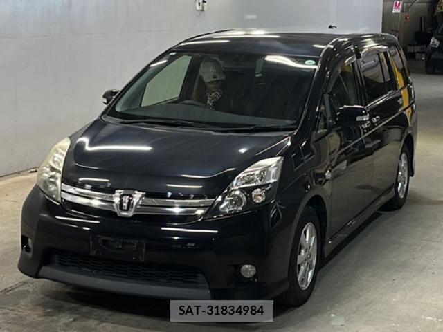Toyota ISIS 2013 8707651-0