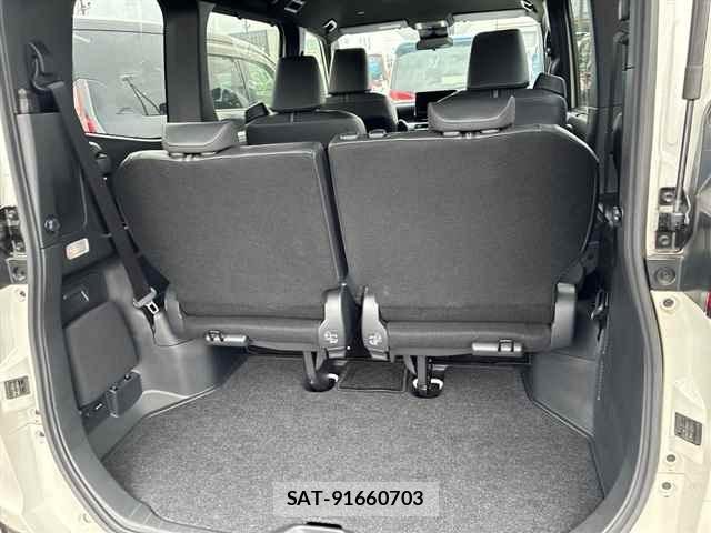 Toyota NOAH 2024 8870237-10