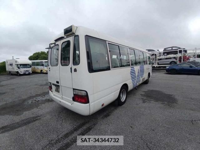 Hino LIESSE 2011 8935446-1