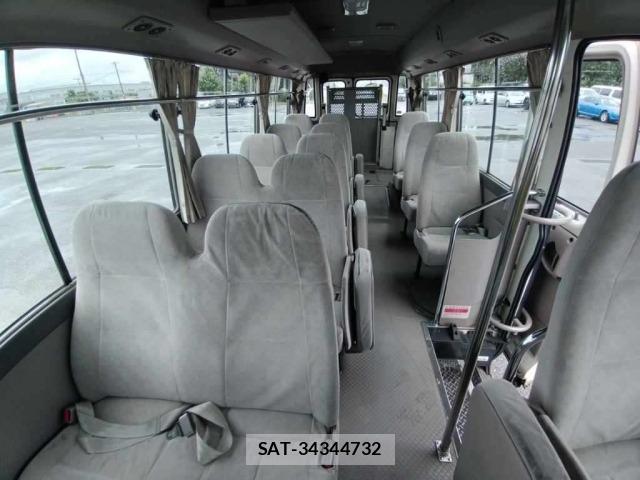 Hino LIESSE 2011 8935446-10