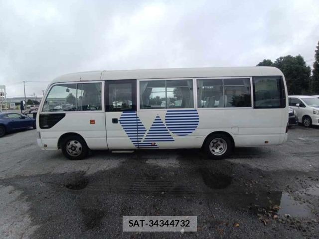 Hino LIESSE 2011 8935446-4