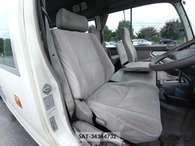 Hino LIESSE 2011 8935446-8