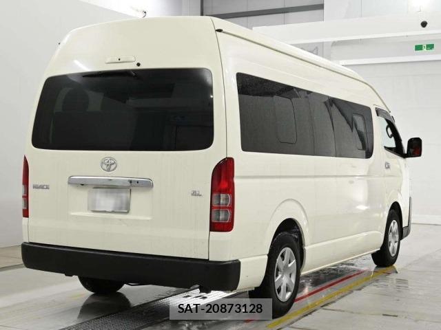 Toyota HIACE COMMUTER 2025 8905148-1