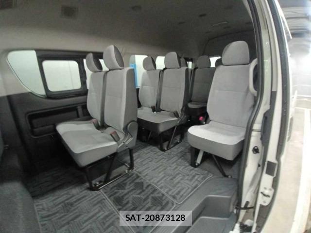 Toyota HIACE COMMUTER 2025 8905148-12