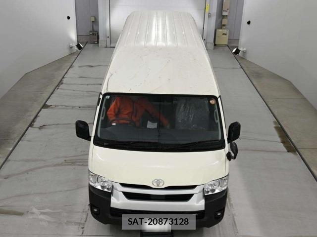 Toyota HIACE COMMUTER 2025 8905148-7
