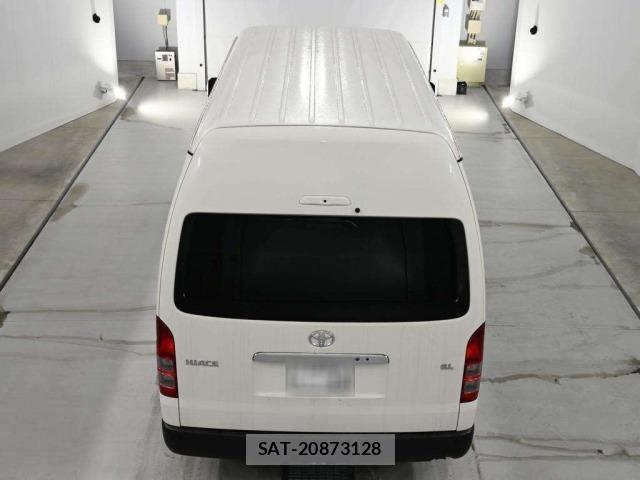 Toyota HIACE COMMUTER 2025 8905148-8