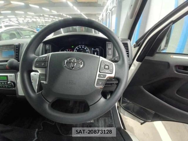 Toyota HIACE COMMUTER 2025 8905148-9