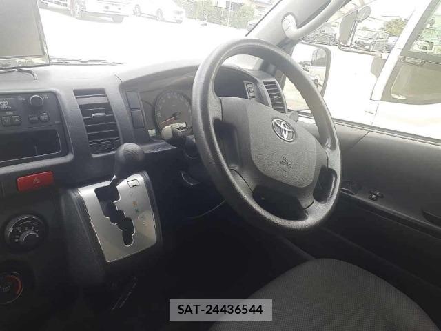 Toyota HIACE COMMUTER 2014 8691481-10