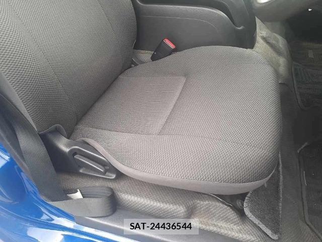 Toyota HIACE COMMUTER 2014 8691481-9