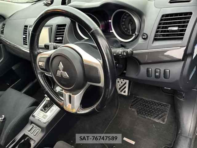 Mitsubishi LANCER 2010 8808586-3
