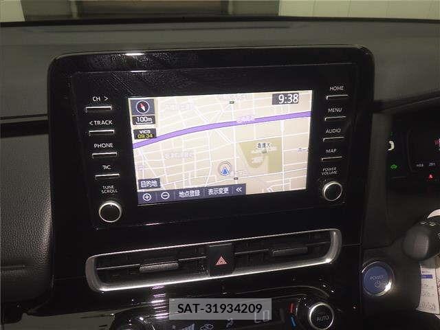 Toyota AQUA 2023 8949659-6