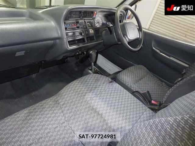 Toyota HIACE VAN 2002 8870094-3