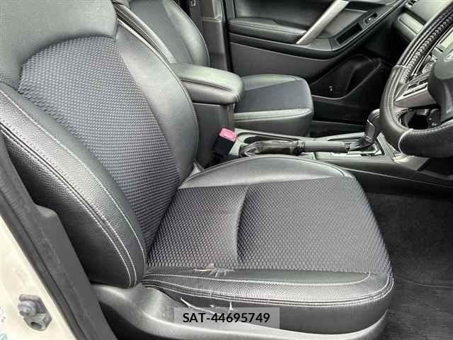 Subaru FORESTER 2014 8689444-7