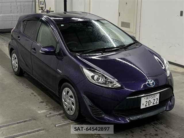 Toyota AQUA 2017 8862386-0