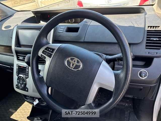 Toyota NOAH 2012 8870239-3