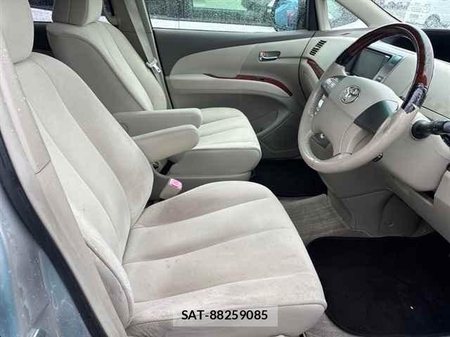 Toyota ESTIMA 2010 8909046-7