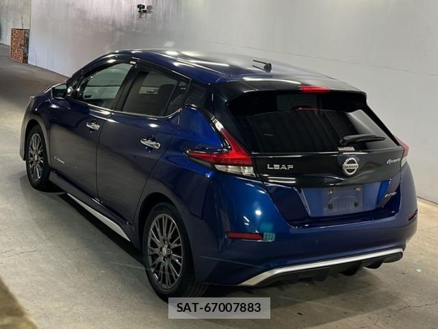 Nissan LEAF 2019 8863257-1