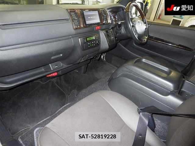 Toyota HIACE VAN 2019 8697495-3