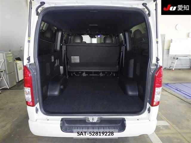 Toyota HIACE VAN 2019 8697495-4