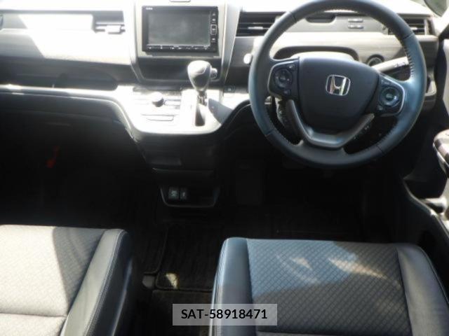 Honda FREED 2022 8716576-3