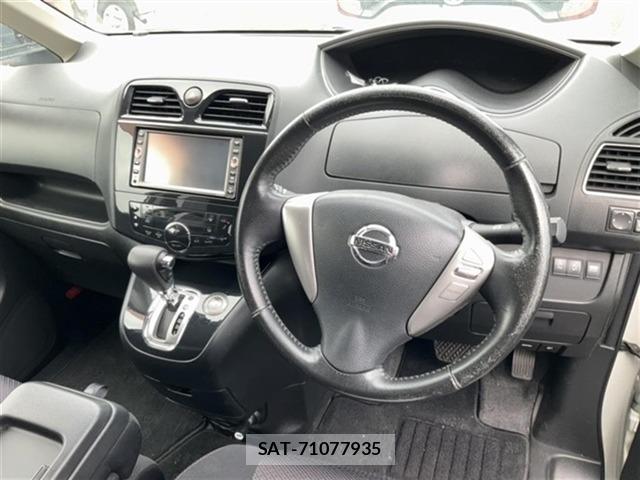 Nissan SERENA 2011 8693062-3