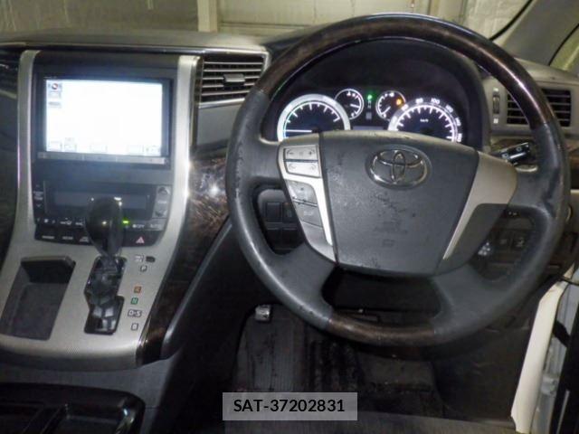 Toyota VELLFIRE 2013 8903856-4