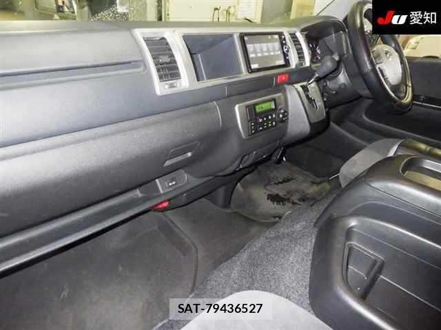 Toyota HIACE WAGON 2016 8809713-3