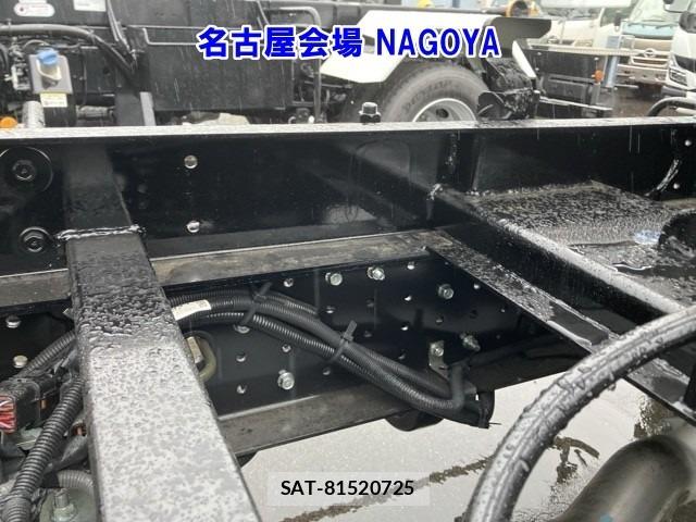 Mitsubishi CANTER 2026 8952793-18