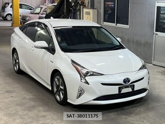 Toyota PRIUS 2016 8712326-4