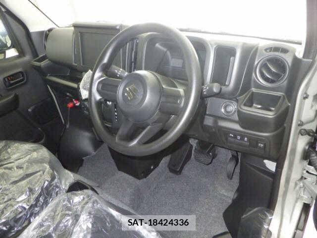 Suzuki EVERY 2026 8679630-3