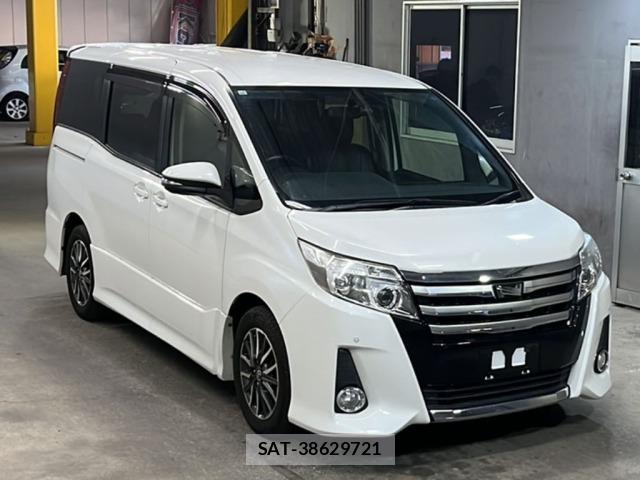 Toyota NOAH 2015 8706068-4