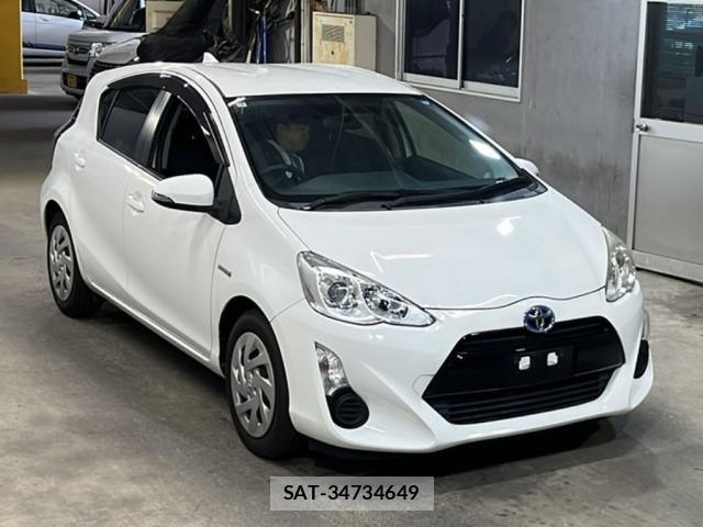 Toyota AQUA 2017 8704799-4
