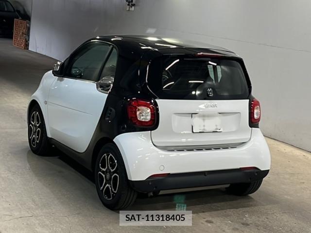 Smart FORTWO 2016 8868302-1