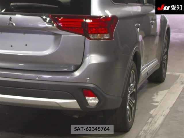 Mitsubishi OUTLANDER 2015 8807985-8