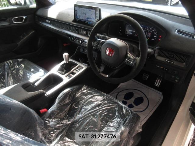 Honda CIVIC 2026 8909932-6