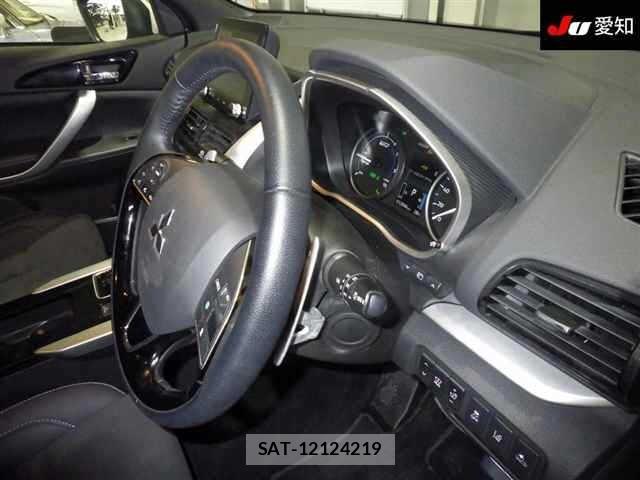 Mitsubishi ECLIPSE CROSS 2024 8786512-5