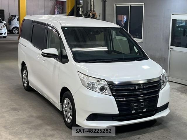 Toyota NOAH 2015 8706069-4