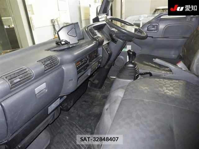 Nissan ATLAS 2005 8895000-3
