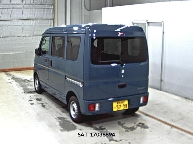 Suzuki EVERY 2025 8679616-1
