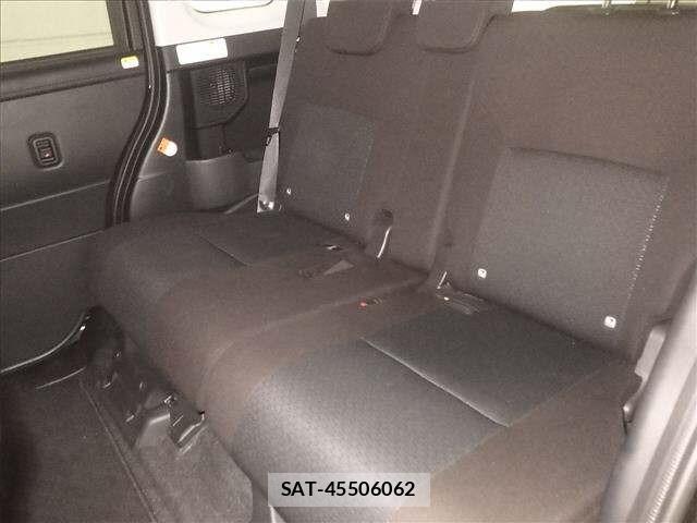 Toyota ROOMY 2023 8714641-7