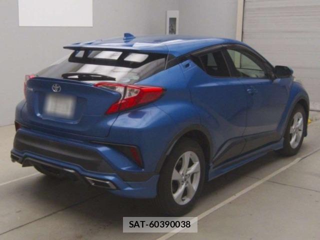Toyota C-HR 2017 8724262-1