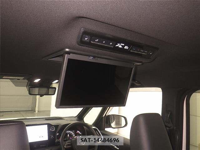 Toyota NOAH 2022 8722678-8