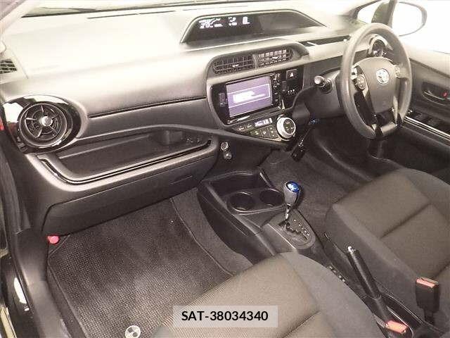 Toyota AQUA 2016 8949721-4