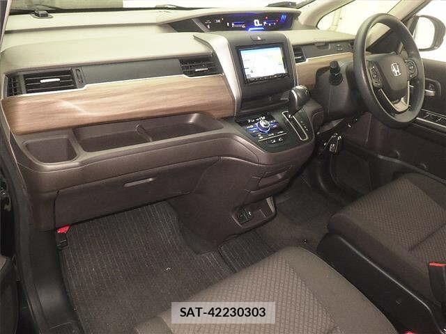 Honda FREED 2023 8716502-4