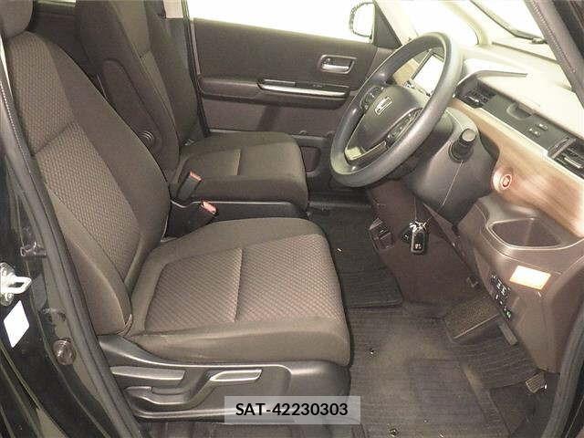 Honda FREED 2023 8716502-5